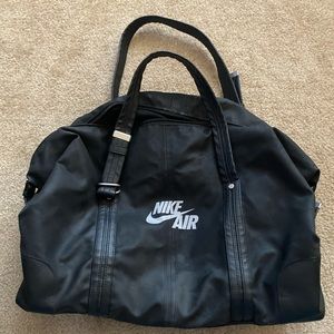 💛 Nike Air black duffel bag